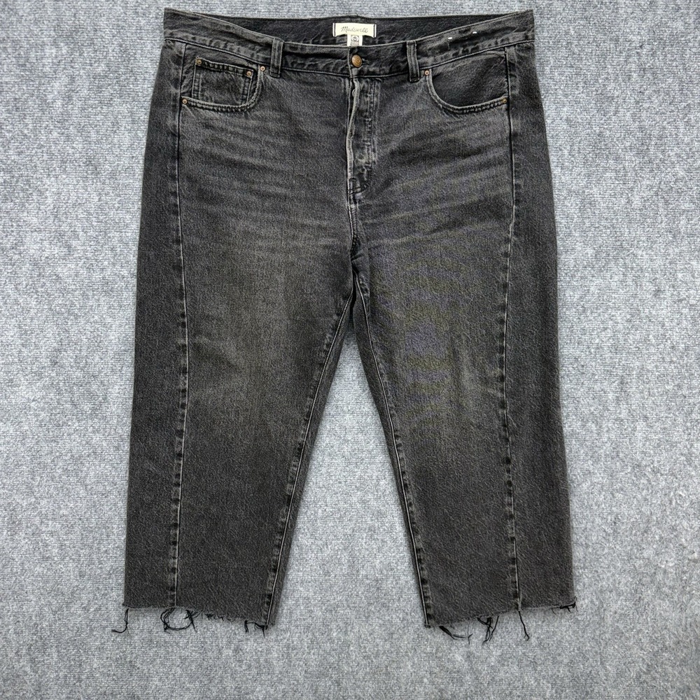 Madewell Pieced Barrel-Leg Raw Hem buttonfly Jeans‎ Women's size 33P (40x25)